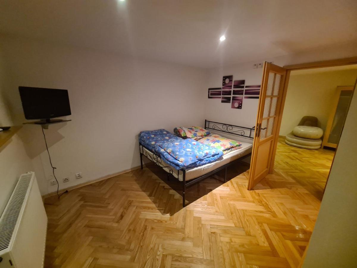 Czerwony Kamien Rubin Daire Sianozety Dış mekan fotoğraf