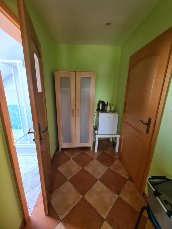 Czerwony Kamien Rubin Daire Sianozety Dış mekan fotoğraf